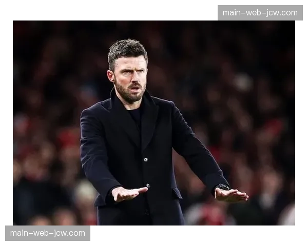 曼联4-2-3-1中场三核成型，卡里克简化战术最大化球员特点